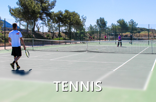 Courts de tennis sur l'île des Embiez