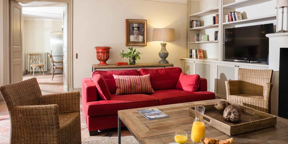 Salon de la villa provençale sur l'île des Embiez, à proximité de Toulon