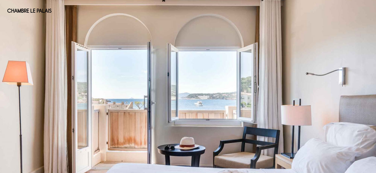 Chambre de l'hôtel Le Palais sur l'île de Bendor