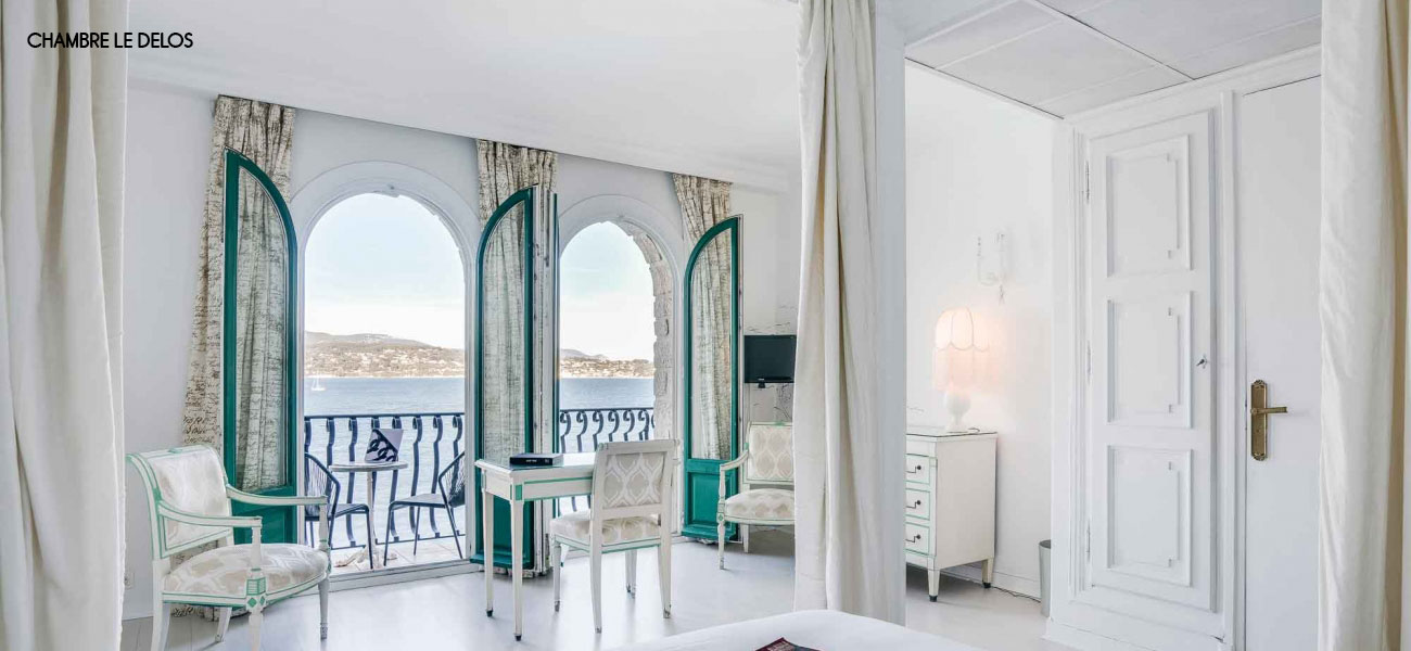 Chambre Supérieure de l'hôtel Delos sur l'île de Bendor
