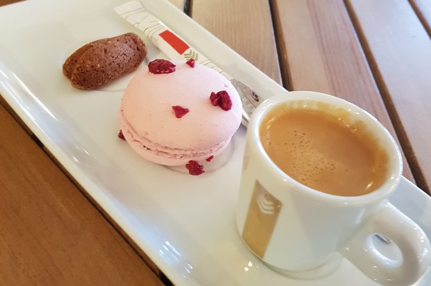 MC SARTI macaron et café