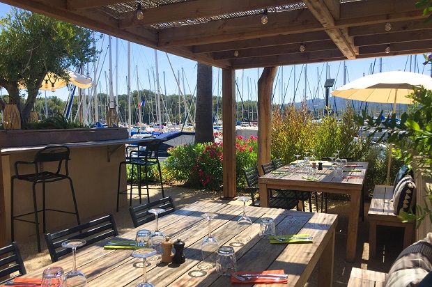 sarti restaurant ouvert à l'année sur l'île des Embiez
