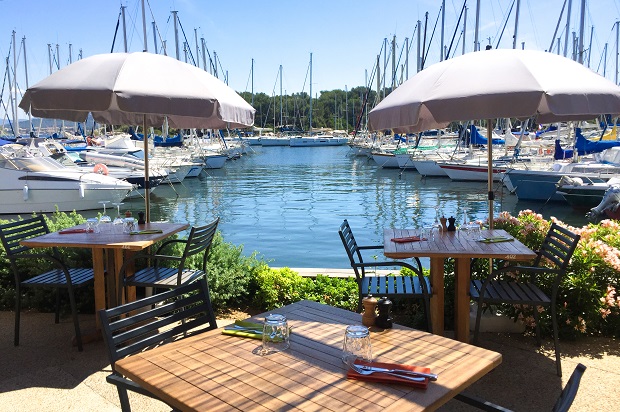 SARTI restaurant embiez