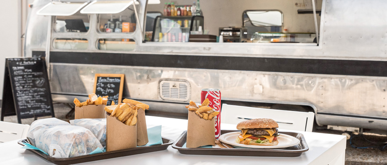 Burgers avec vue mer sur l'île des Embiez
