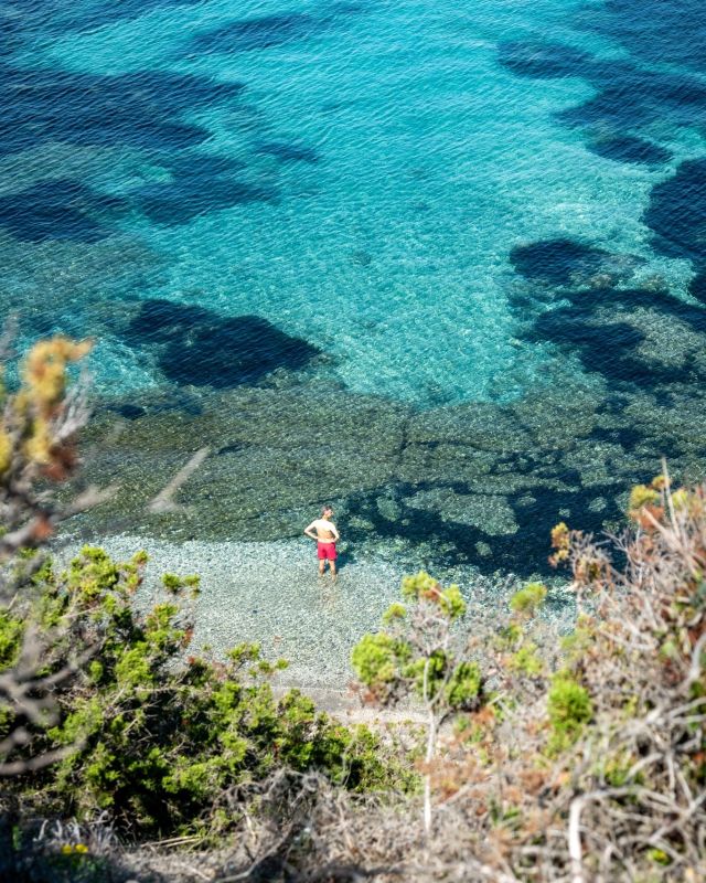 Enfilez votre maillot de bain, déconnexion imminente ! 🕶️

Saurez-vous retrouver le nom de cette magnifique plage ? 🏖️

#plage #beach #landscape #paca #iledesembiez